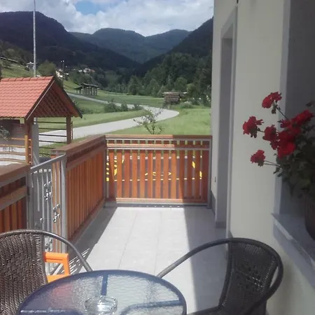 Simnovi Apartmaji 아파트 라제비투히뉴